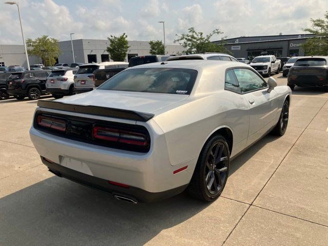 Used 2022 Dodge Challenger SXT w/ Blacktop Package RWD image 4