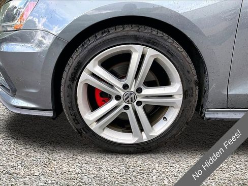 Used 2017 Volkswagen Jetta GLI FWD image 9