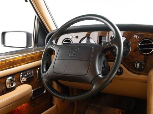 Used 1998 Rolls-Royce Silver Spur image 10