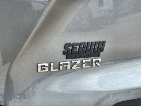 Used 2025 Chevrolet Blazer LT FWD image 31