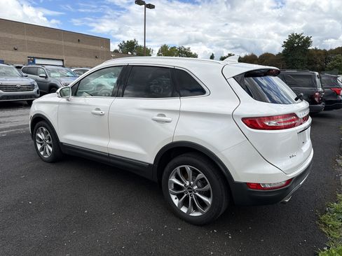 Used 2019 Lincoln MKC Select w/ Select Plus Package AWD/4WD image 4