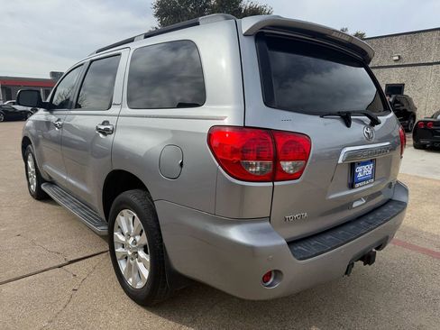 Used 2010 Toyota Sequoia Platinum image 4