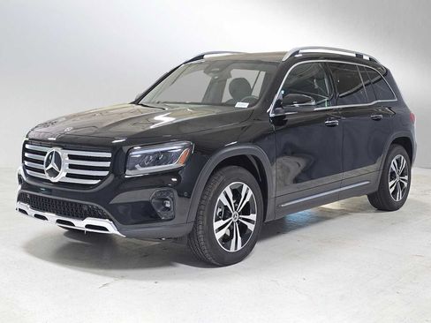 Certified 2025 Mercedes-Benz GLB 250 4MATIC image 7