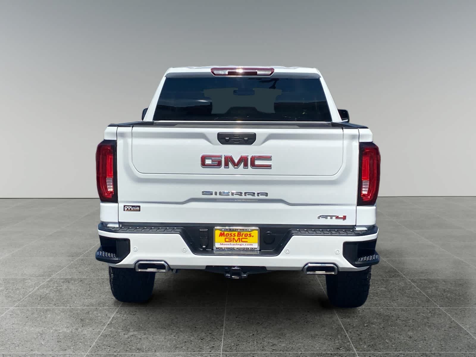 Used 2025 GMC Sierra 1500 AT4 AWD/4WD image 4