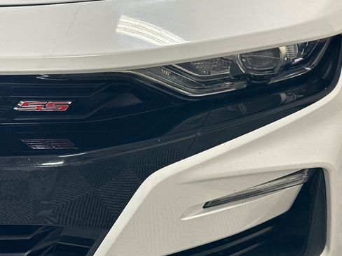 Used 2019 Chevrolet Camaro SS RWD image 50