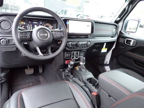 New 2026 Jeep Wrangler Unlimited Rubicon image 16