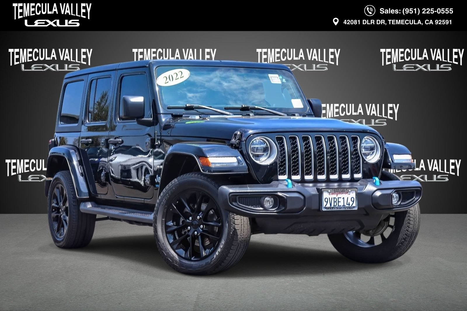 Used 2022 Jeep Wrangler Unlimited Sahara w/ Cold Weather Group AWD/4WD image 1