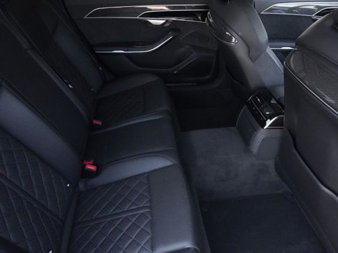 Used 2022 Audi S8 AWD/4WD image 34