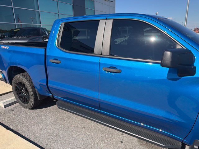 Used 2022 Chevrolet Silverado 1500 Custom w/ LPO, Dark Essentials Package AWD/4WD image 24
