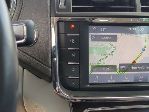 Used 2019 Lincoln Continental Reserve image 19