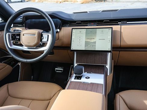 New 2026 Land Rover Range Rover SE image 23