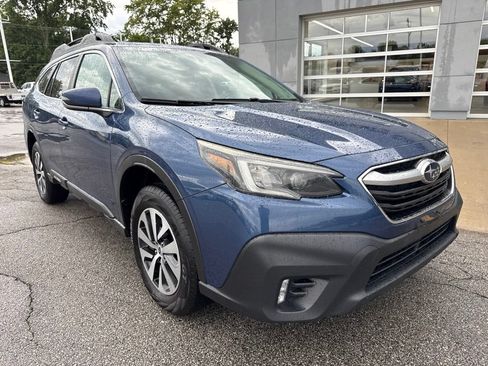 Used 2022 Subaru Outback Premium AWD/4WD image 14