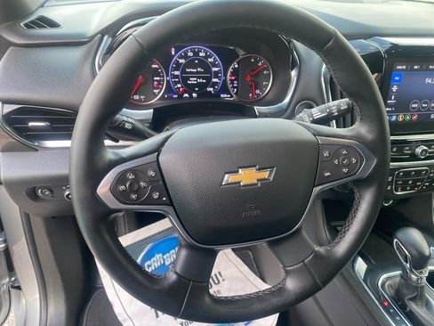 Used 2023 Chevrolet Traverse Premier image 16