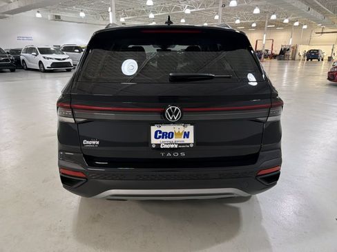 New 2026 Volkswagen Taos S FWD image 7