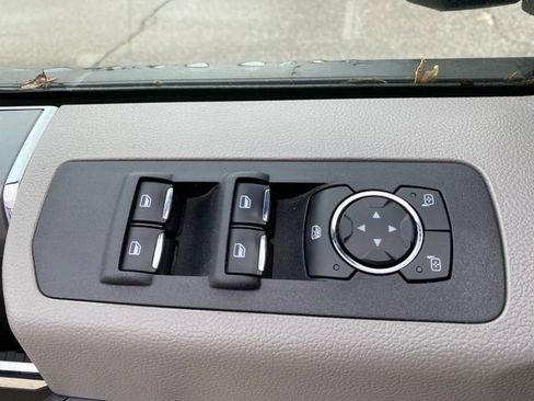 Used 2019 Ford F150 XLT w/ Equipment Group 302A Luxury AWD/4WD image 31