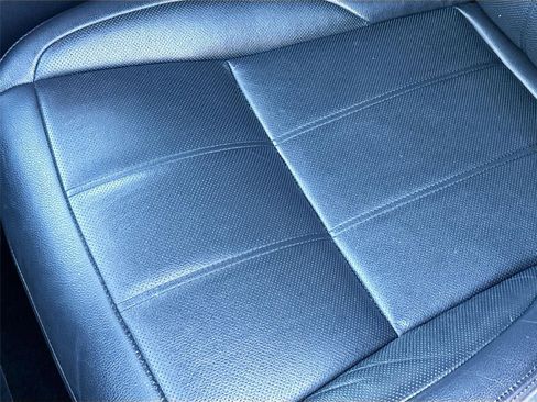 Used 2024 Land Rover Range Rover Evoque Dynamic SE image 20