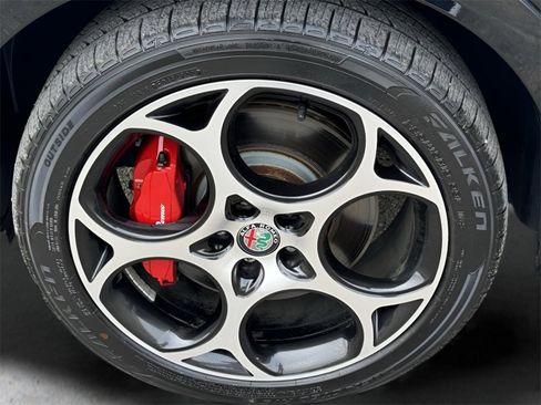 Used 2024 Alfa Romeo Tonale Ti w/ Active Assist Package image 26
