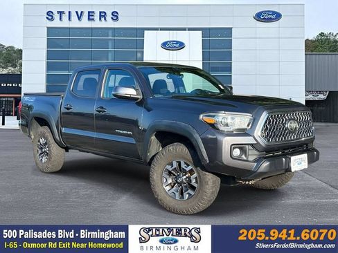 Used 2019 Toyota Tacoma TRD Off-Road AWD/4WD image 1