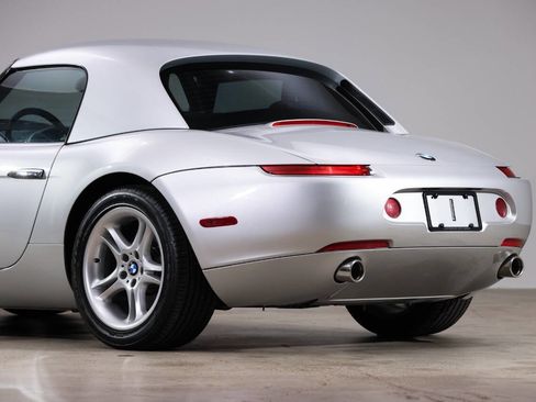 Used 2002 BMW Z8 image 12