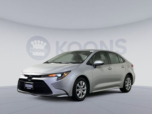 Used 2024 Toyota Corolla LE image 1