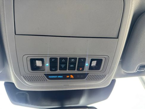 Certified 2023 Ford Explorer XLT w/ Equipment Group 202A AWD/4WD image 36