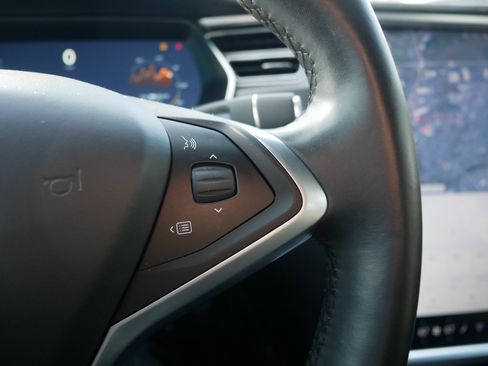 Used 2017 Tesla Model S 75D image 33