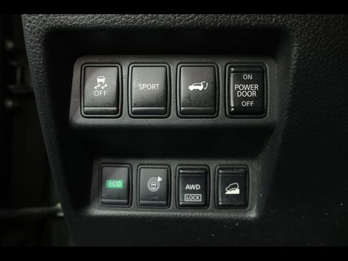 Used 2016 Nissan Rogue SV w/ SV Premium Package image 24