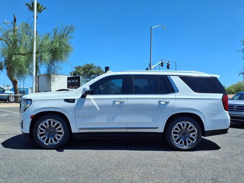 Used 2024 GMC Yukon Denali Ultimate AWD/4WD image 9