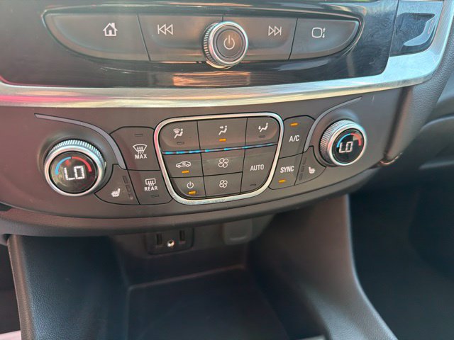 Used 2019 Chevrolet Traverse LT w/ LPO, Cargo Package AWD/4WD image 23