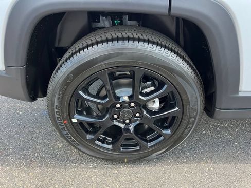 New 2026 Jeep Compass Latitude AWD/4WD image 10