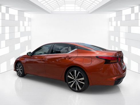 Certified 2022 Nissan Altima 2.5 SR FWD image 5