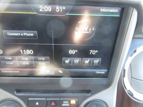 Used 2016 Ford F250 Lariat w/ Chrome Package image 24