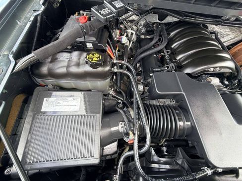 Used 2017 Chevrolet Silverado 1500 LT w/ All Star Edition AWD/4WD image 13
