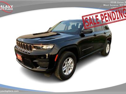 Used 2023 Jeep Grand Cherokee Laredo w/ Luxury Tech Group I