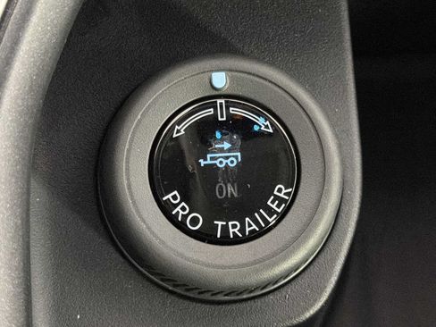 Used 2026 Ford Expedition Active RWD image 28