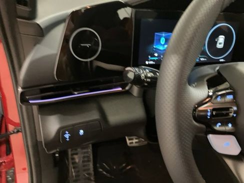 Used 2024 Hyundai Elantra N Base image 14