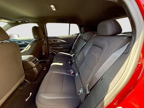 New 2026 Chevrolet Equinox EV LT image 25