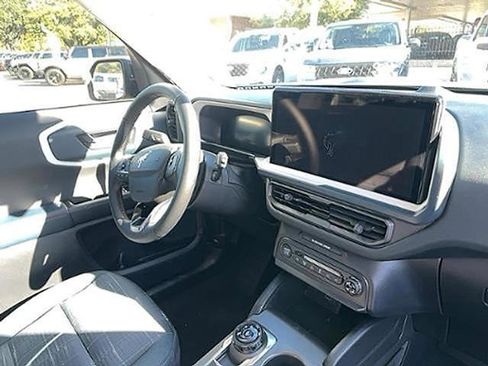 New 2025 Ford Bronco Sport Heritage w/ Convenience Package image 11