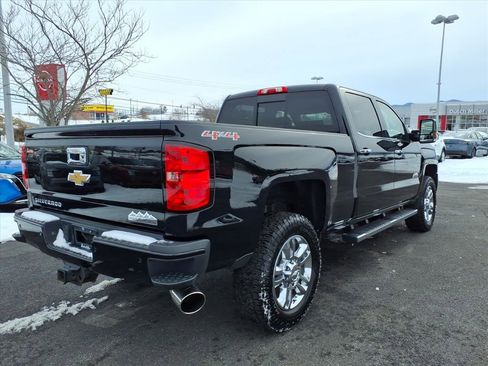 Used 2015 Chevrolet Silverado 2500 High Country w/ Duramax Plus Package image 6
