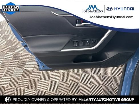 Used 2024 Toyota RAV4 SE image 22