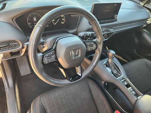 Used 2024 Honda HR-V Sport image 2