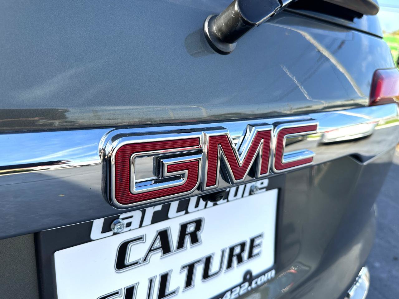 Used 2018 GMC Acadia Denali w/ Technology Package AWD/4WD image 91