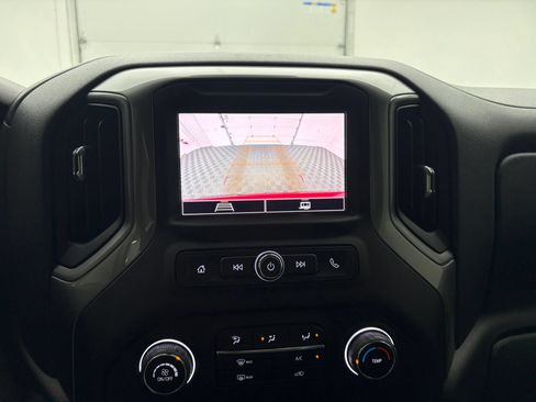 Used 2023 Chevrolet Silverado 1500 Custom AWD/4WD image 4
