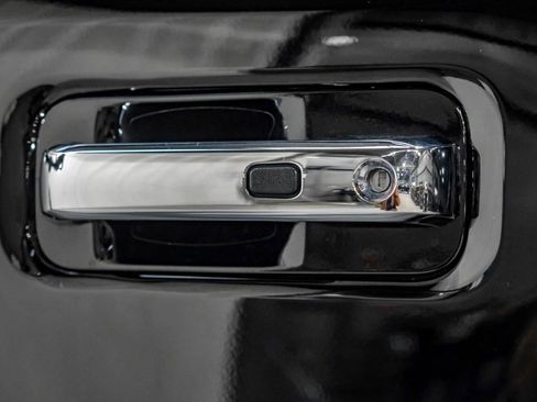 Used 2022 Ford F450 Platinum w/ FX4 Off-Road Package image 45