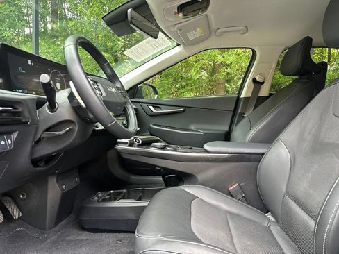 Used 2024 Kia EV6 Light AWD/4WD image 5