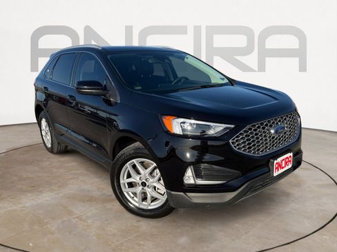 Used 2024 Ford Edge SEL w/ Convenience Package image 4