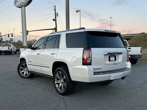 Used 2017 GMC Yukon Denali w/ Open Road Package image 6
