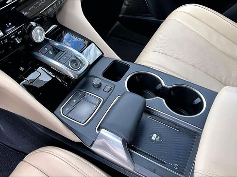 Used 2024 Acura MDX SH-AWD w/ Technology Package image 17