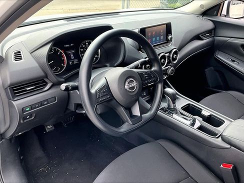 Certified 2025 Nissan Sentra S FWD image 16