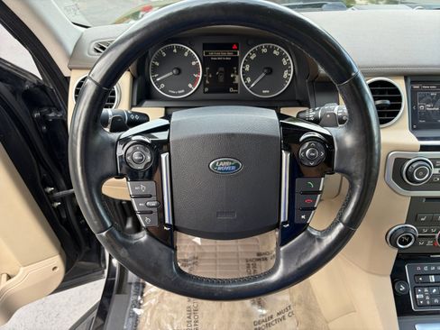 Used 2016 Land Rover LR4 HSE AWD/4WD image 12